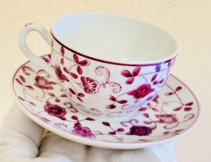 AW (August Warnecke) Handbemalt “China Purpur” Mokkatasse